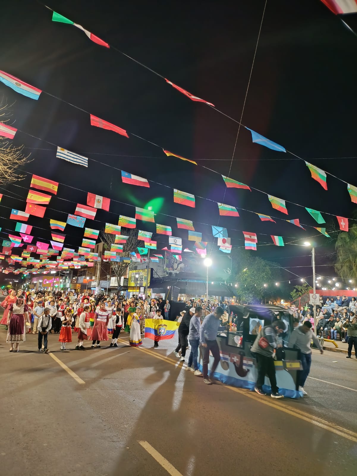 Eldorado celebró sus raíces en el Paseo de los Inmigrantes
